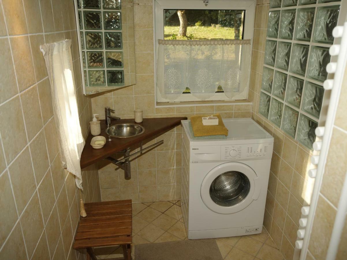 הוילה Lussan  Sous Les Chenes מראה חיצוני תמונה